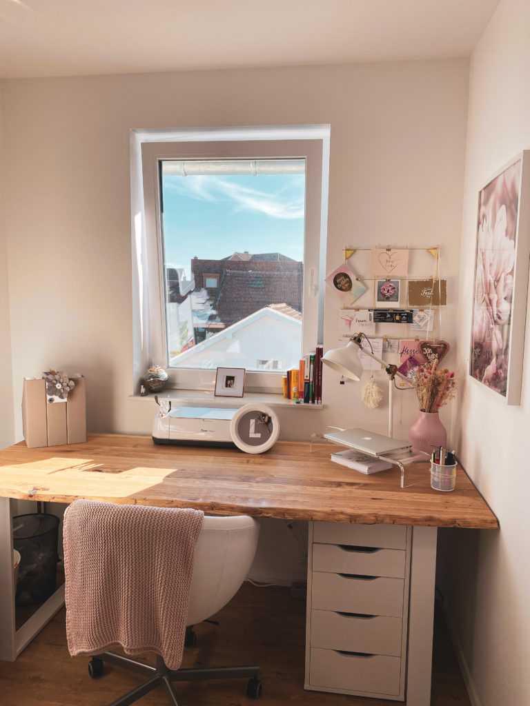 Büro Makeover - ein aufgeräumter Arbeitsplatz zum wohlfühlen